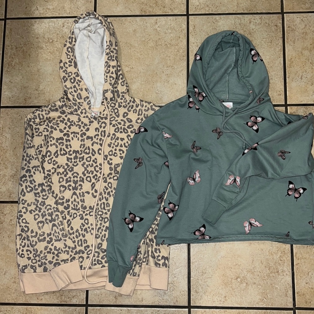 Juniors size medium shirt bundle